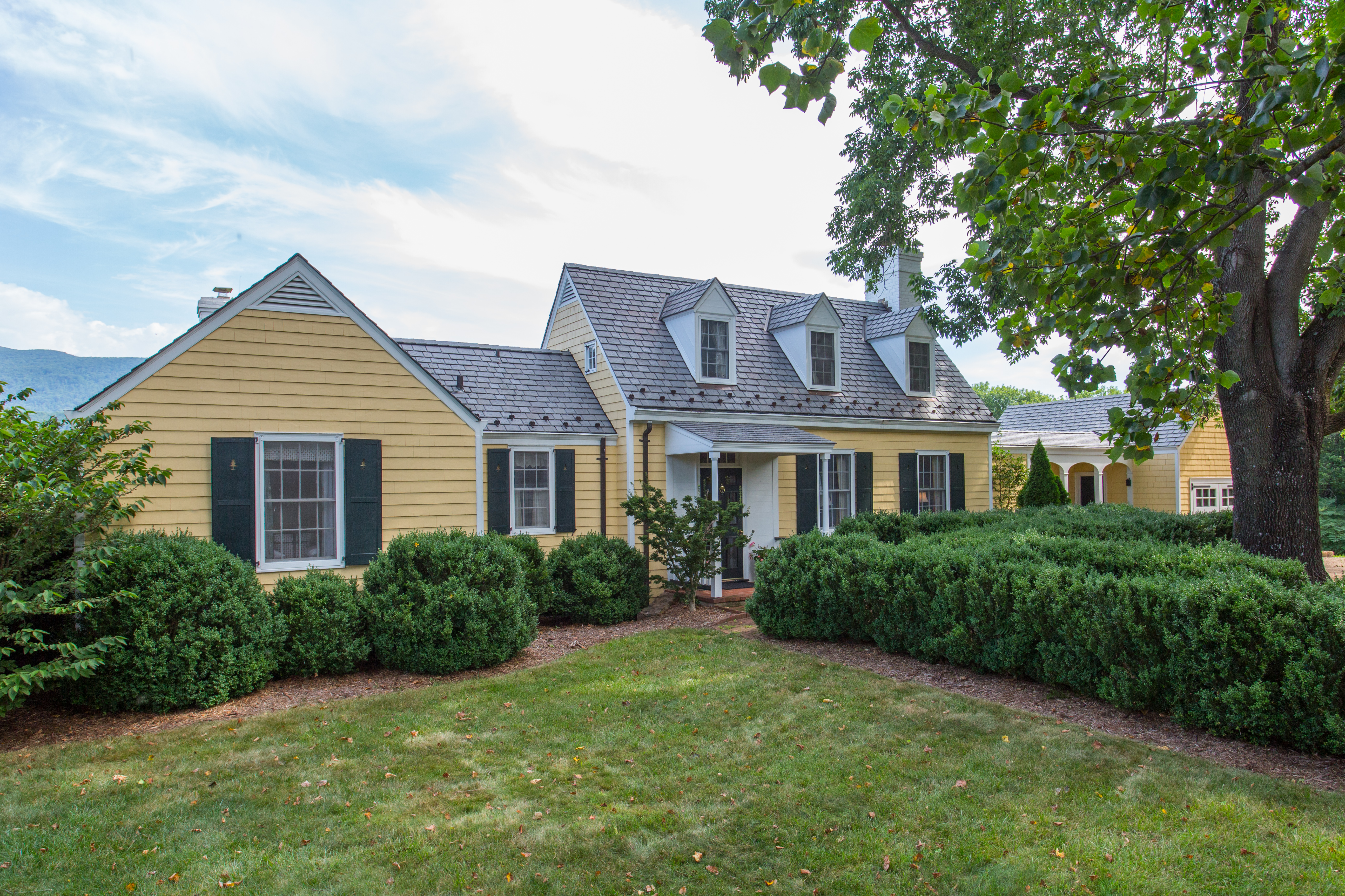UVA Graduation - Ramsay Estate Cottage - Sleeps 6